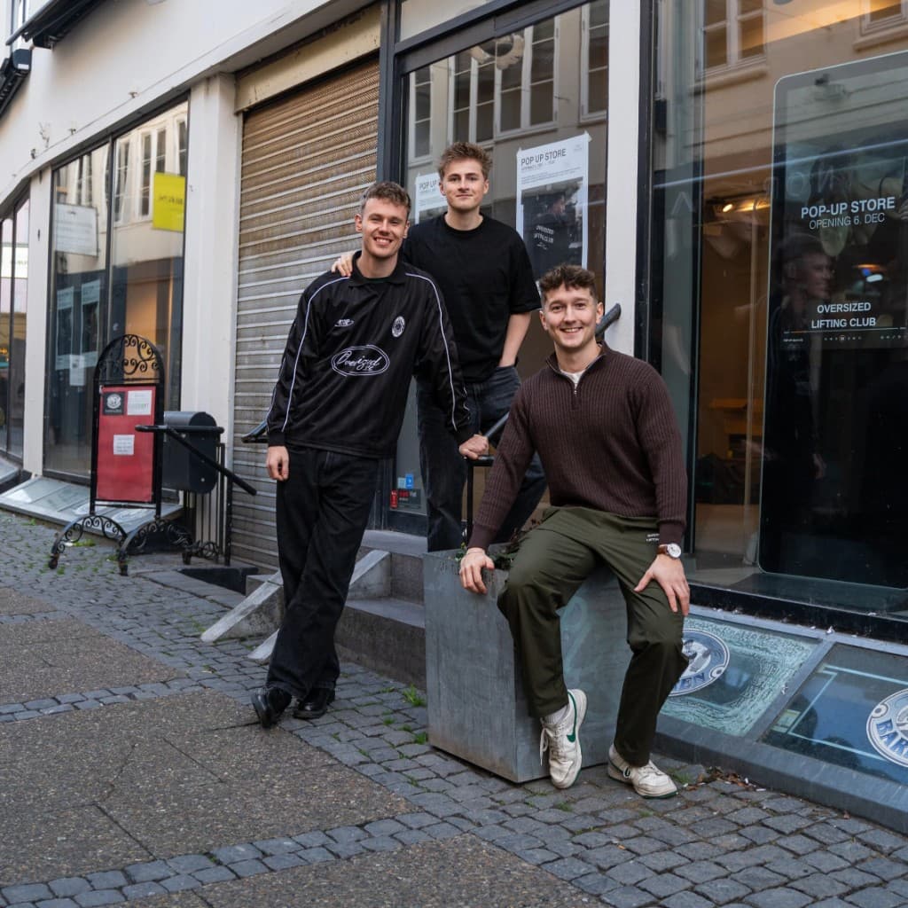 Oversized Lifting Club product